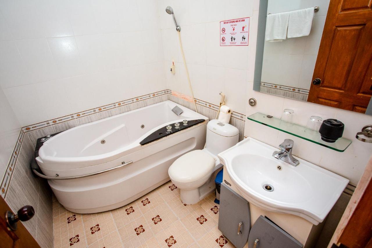 Kim Thuy Ngan Ha Hotel Can Tho Exteriör bild